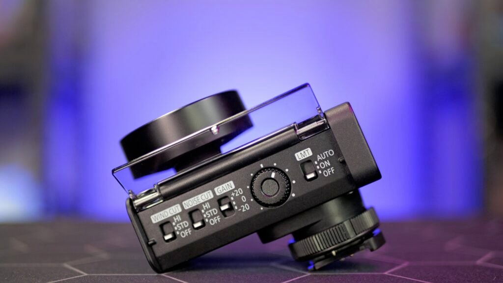 LUMIX DMW-DMS1 Controls and Buttons