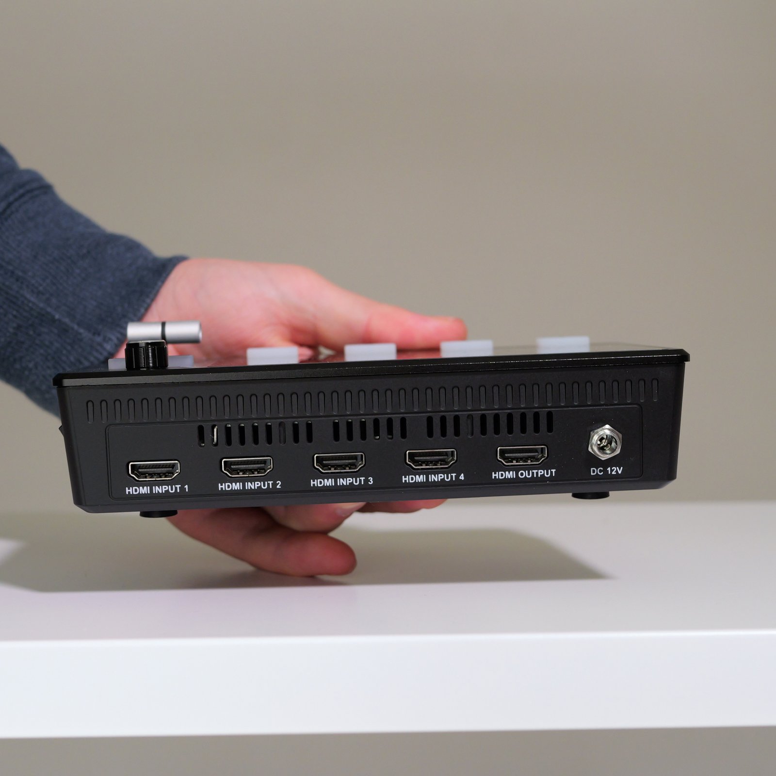 Feelworld L2 Multi Camera Video Switcher - Great for YouTubers! - Image 5