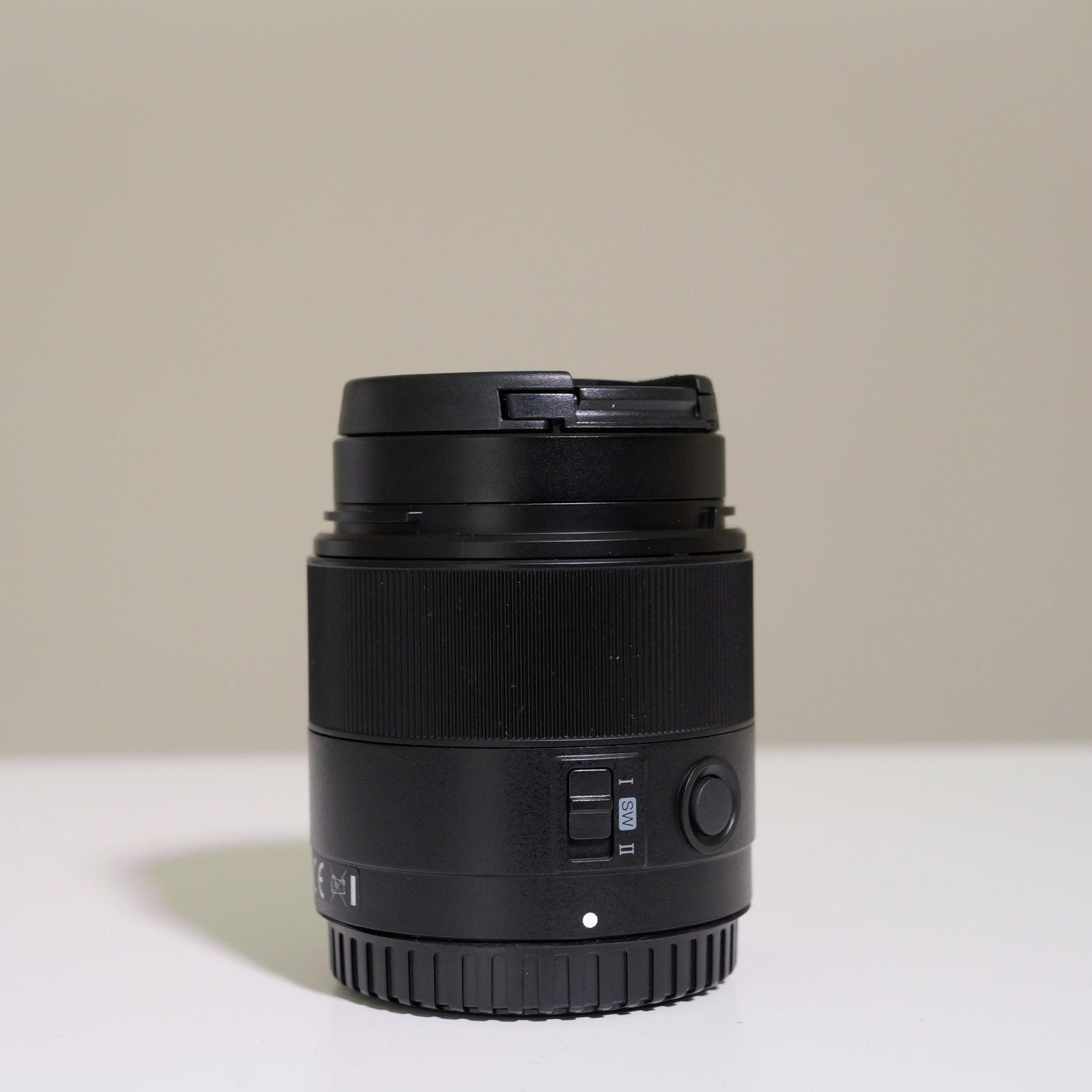 YongNuo YN35mm AF F1.8S DA DSM WL APS-C Lens (E Mount for Sony) - Image 8