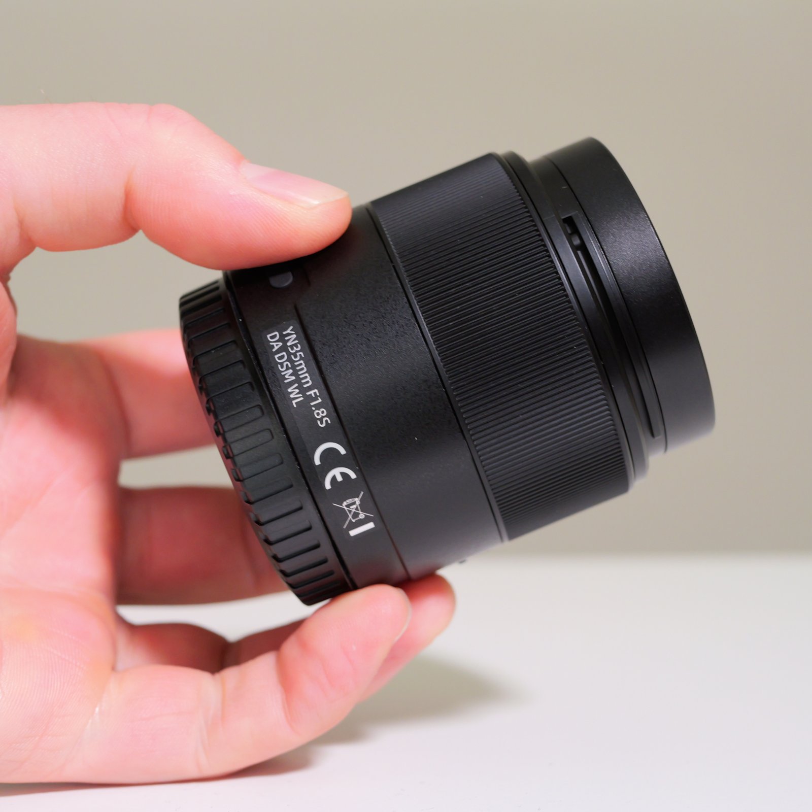 YongNuo YN35mm AF F1.8S DA DSM WL APS-C Lens (E Mount for Sony) - Image 4